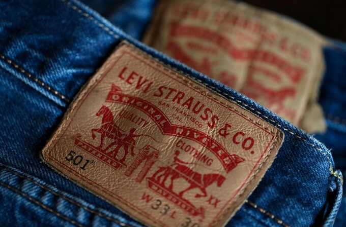 «Коммерсантъ»: Levi’s уходит с российского рынка