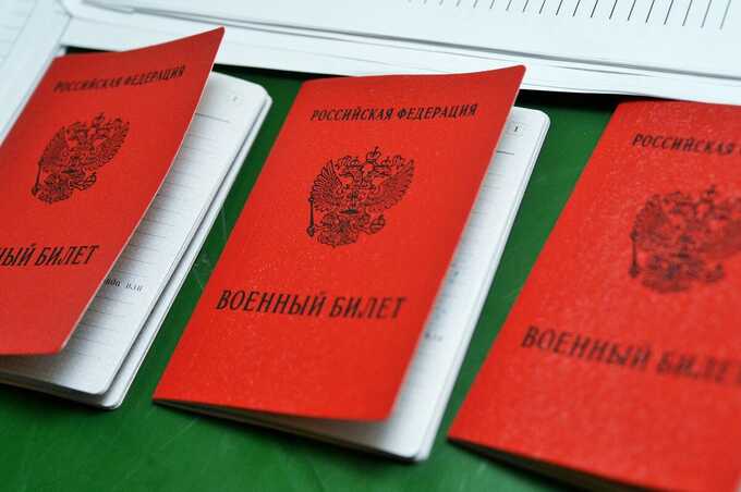 В МГУ студентов из Китая ошибочно направили в военкомат