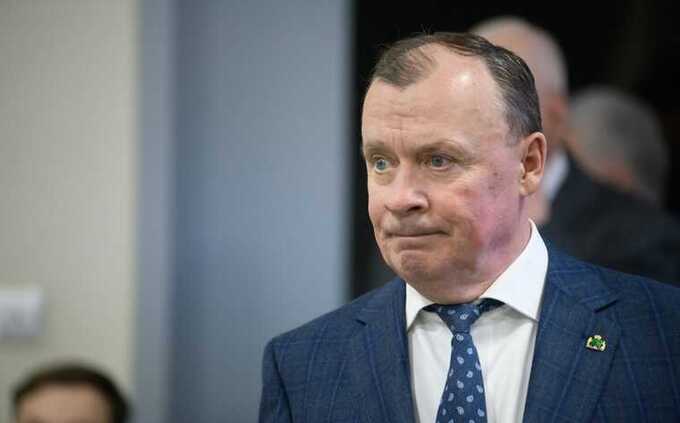 Выборы в «Единой России»: Орлов выразил поддержку Паслеру и проверяет преданность местных элит