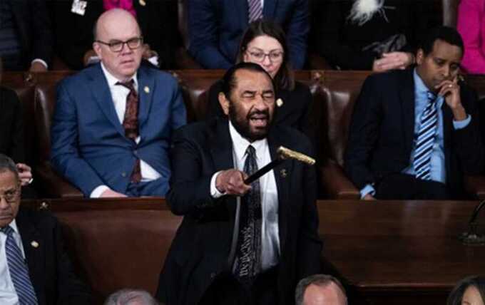 Эл Грин настаивает на импичменте Трампа без одобрения Конгресса