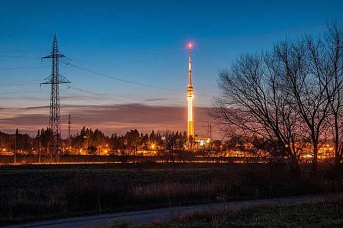 Отключение электроэнергии парализовало транспорт и работу магазинов в Праге и прилегающих районах