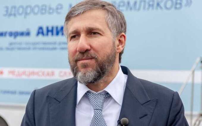 Клубков раскрыл схему по "отмыванию" 250 миллионов долларов и подставы от Аникеева