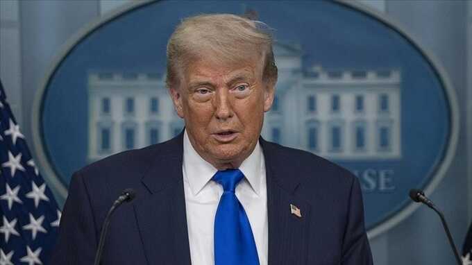 Появились свежие снимки, подтверждающие тесные связи Трампа и Эпштейна