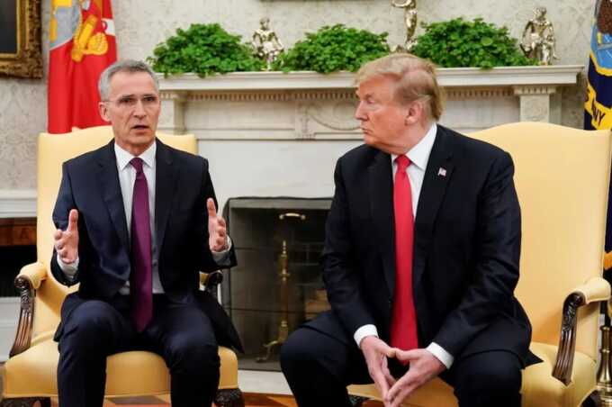 В июле Трамп связывался с норвежским министром и бывшим генсеком НАТО Столтенбергом, чтобы обсудить Нобелевскую премию мира