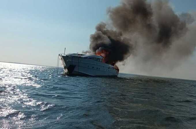 Раскрыты детали о яхте, сгоревшей в Саратовской области