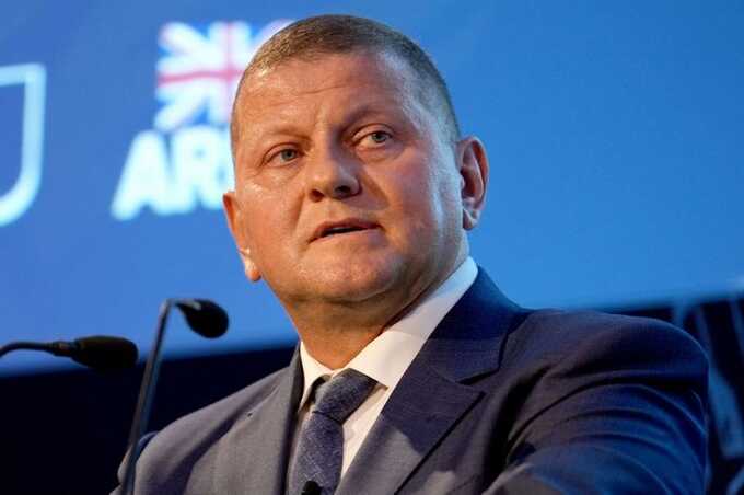 Посол Украины в Британии Валерий Залужный открыл штаб и начал секретную подготовку к президентским выборам