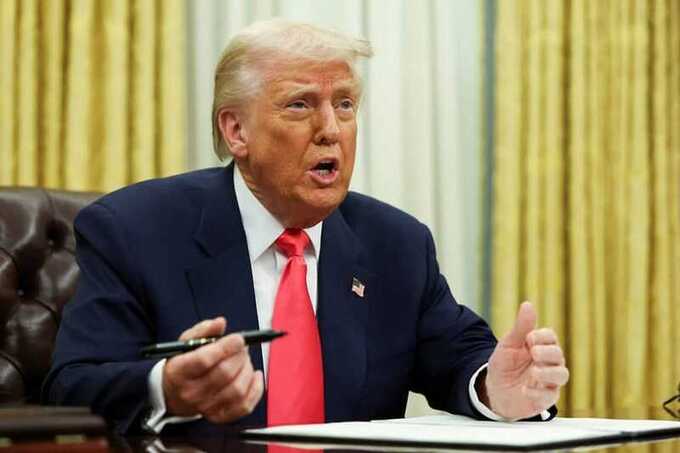 Трамп заявил, что США могут наложить санкции и пошлины не только на Россию, но и на Украину