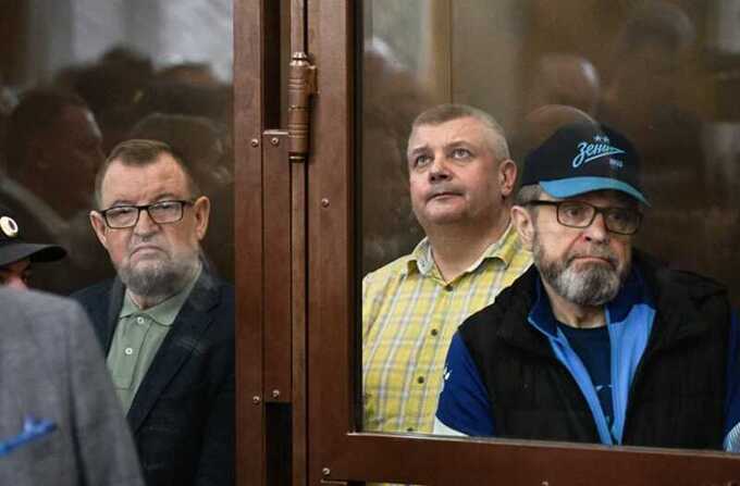 Генералы МВД Санкт-Петербурга признаны виновными в получении крупных взяток и махинациях с МРЭО